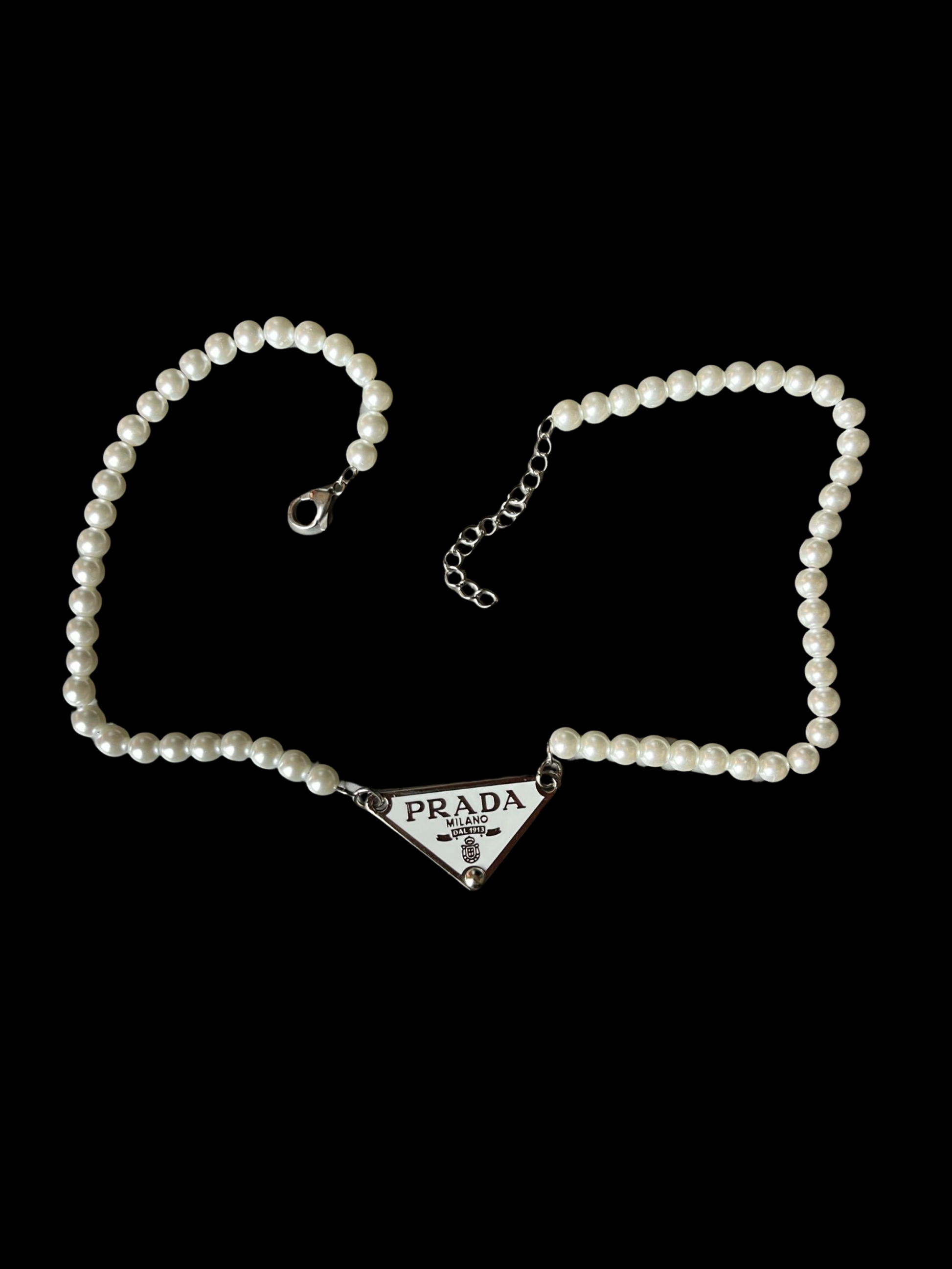 Repurposed White Praddy Pearl Necklace Vasteir